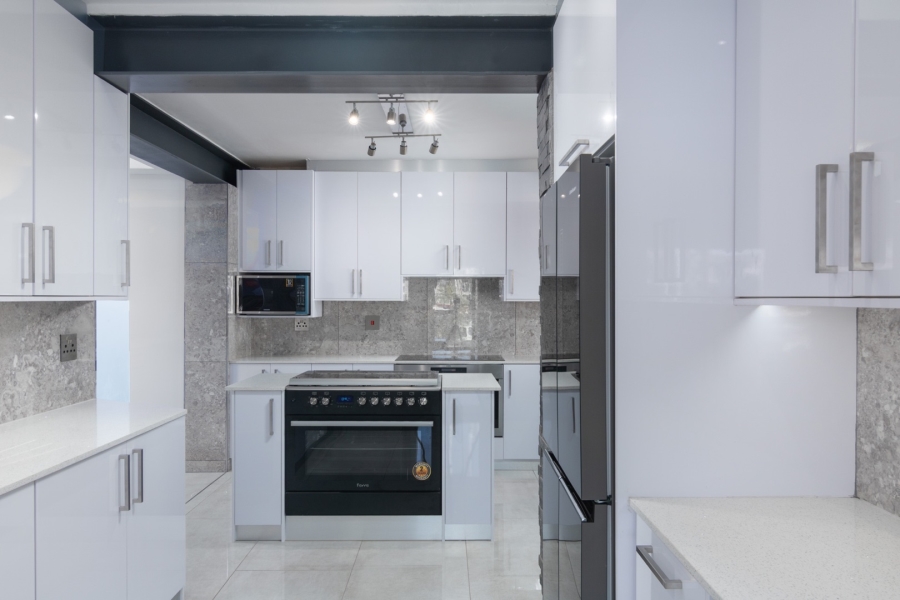5 Bedroom Property for Sale in Laaiplek Western Cape